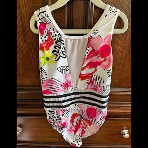Gymnastics leotard